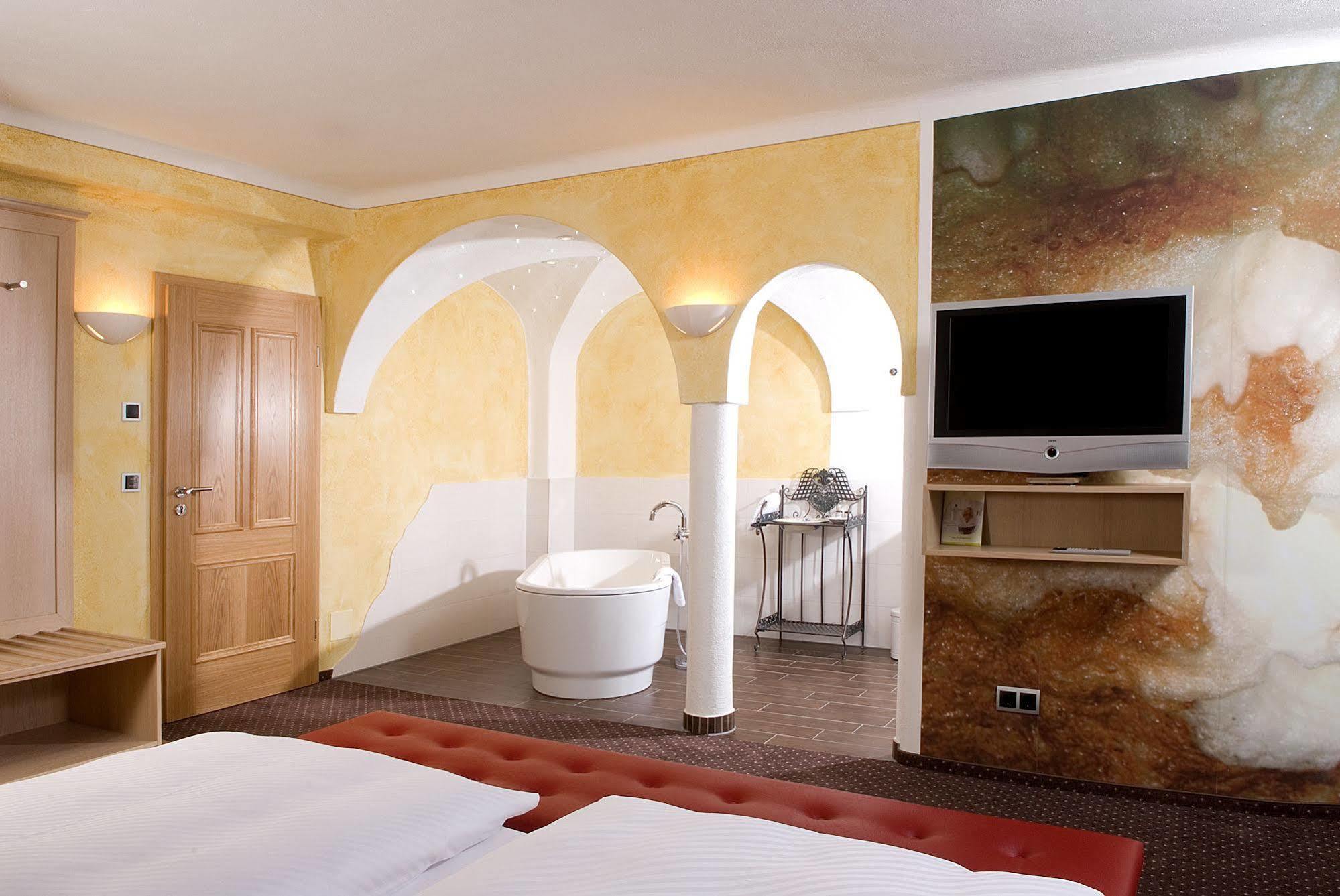 Hotel & Brauereigasthof Drei Kronen เมมเมลส์ดอร์ฟ ภายนอก รูปภาพ