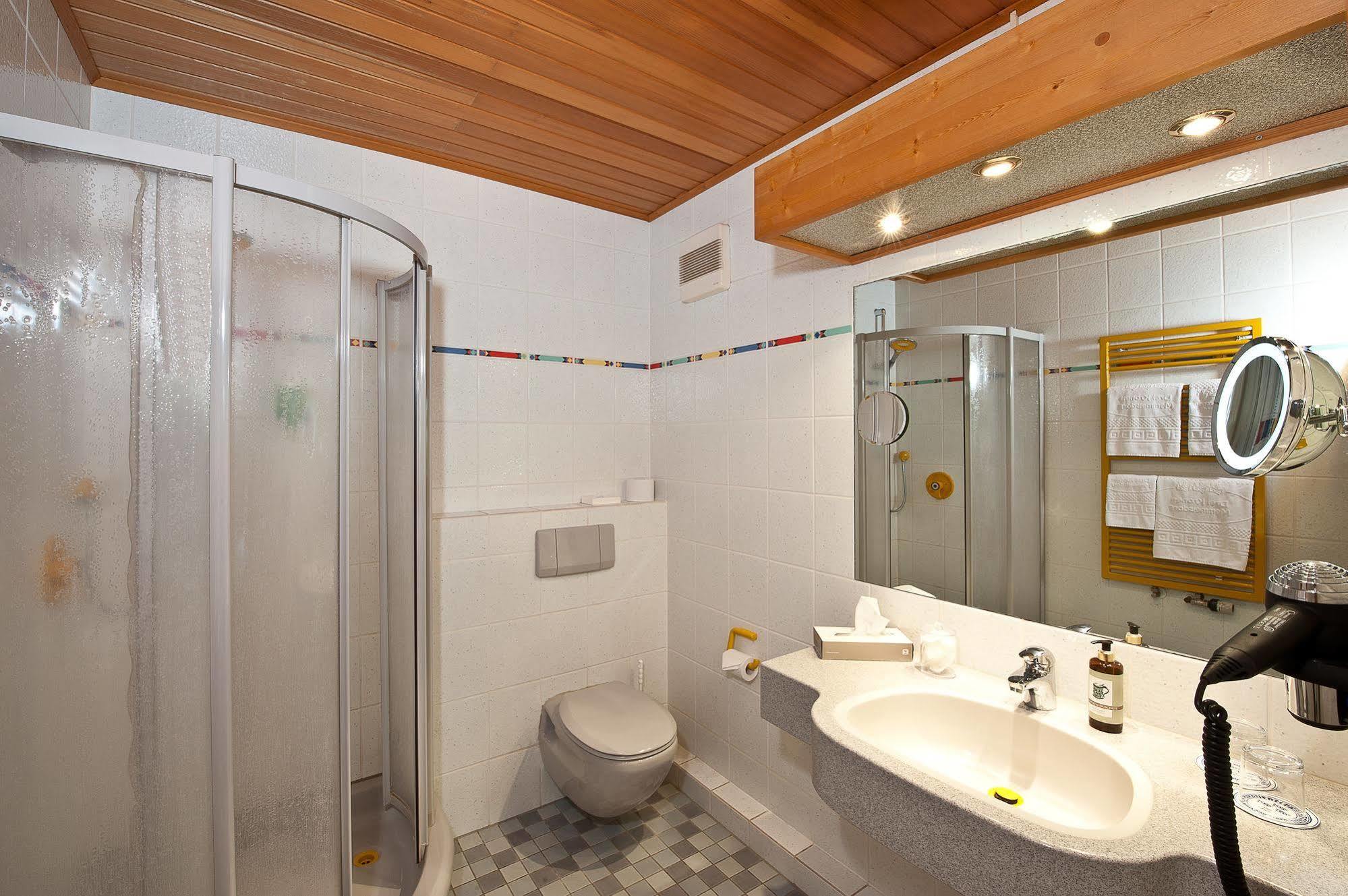 Hotel & Brauereigasthof Drei Kronen เมมเมลส์ดอร์ฟ ภายนอก รูปภาพ