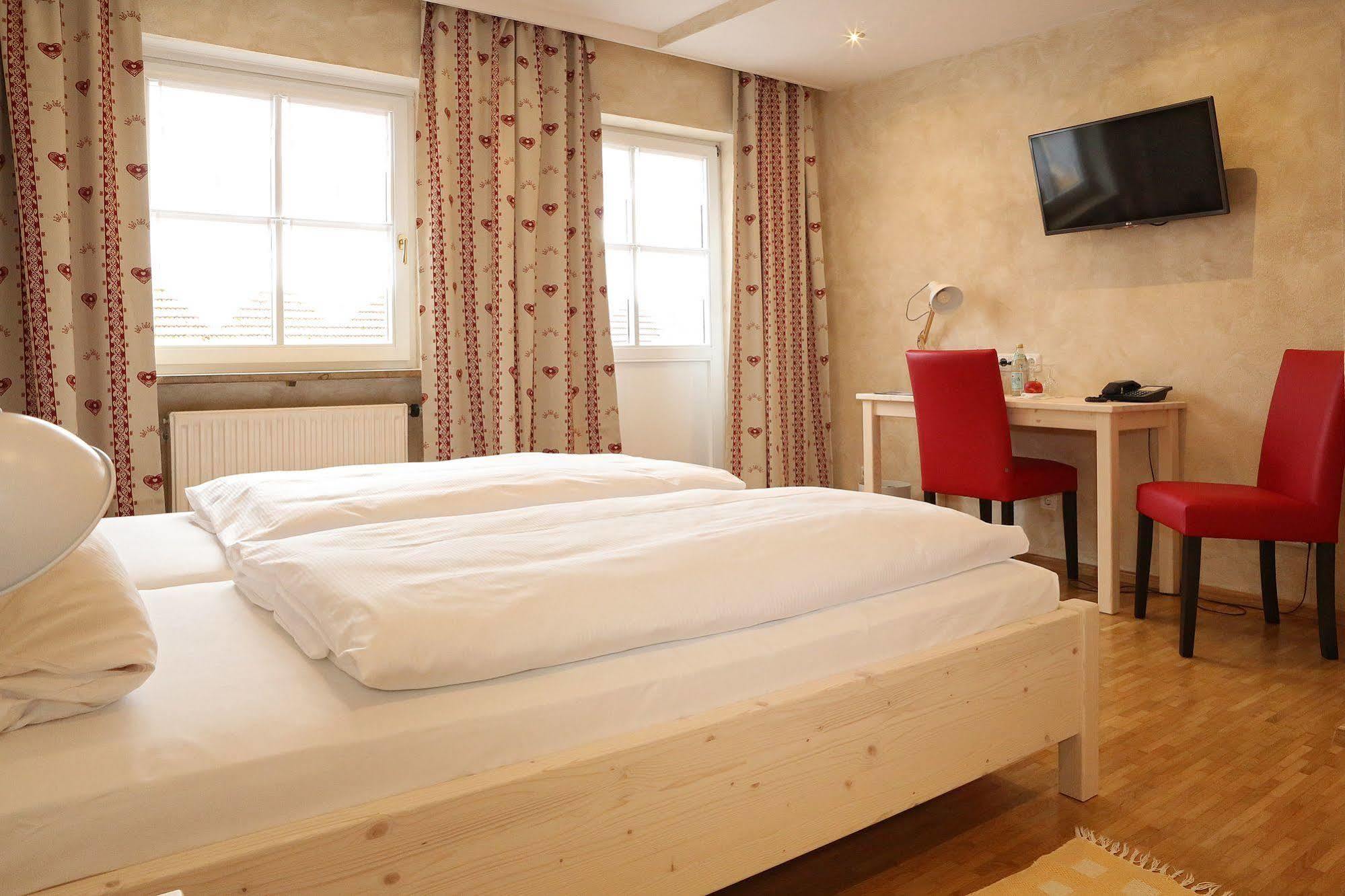 Hotel & Brauereigasthof Drei Kronen เมมเมลส์ดอร์ฟ ภายนอก รูปภาพ